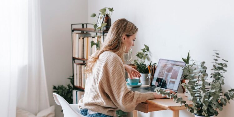 Setting and Maintaining Boundaries at Work