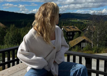 How to Style Your Birkenstock Clogs This Fall