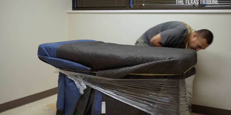 As San Antonio Abortion Clinic Closes, Its Director Worries About Who Is Left Behind