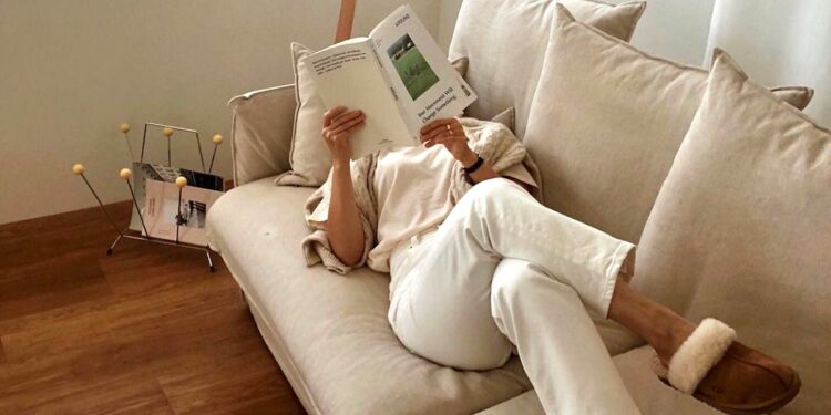 6 Things You Need for a Cozy Night In