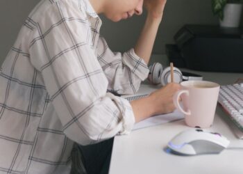 How To Identify Toxic Productivity and Avoid It