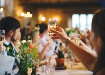 How to Write the Perfect Wedding Speech
