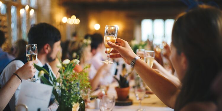 How to Write the Perfect Wedding Speech