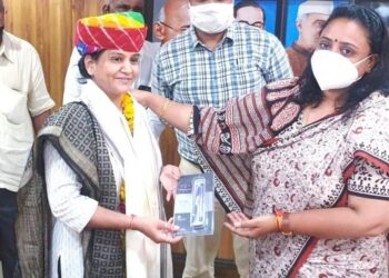 A single mother who worked as a sweeper to feed her two toddlers, Asha Kandara defied the odds to crack RAS and become a deputy collector at Jodhpur Nagar Nigam