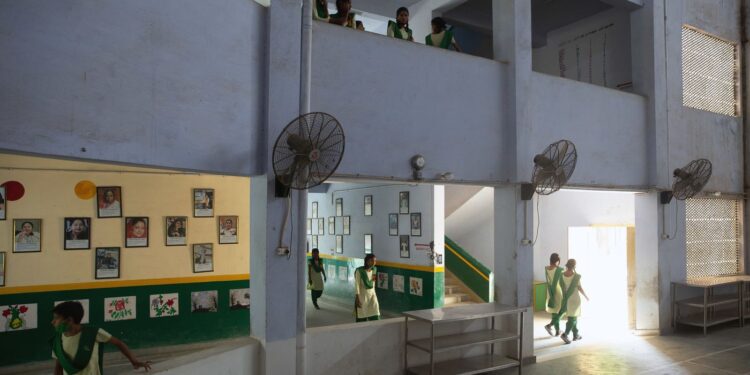 Located in a conservative pocket of India on the bank of the Ganges, Pardada Pardadi Educational Society aims to keep girls in school – against cultural forces that would have them get married in their teens, confining their autonomy and economic opportunities.