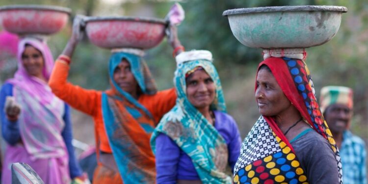 What You Should Know About Role Of Women In India’s Economic Growth