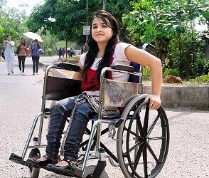 The touching story of Ummul Kher – A girl from the slums who achieved her dream of becoming an IAS officer