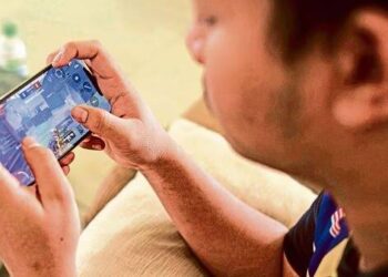 As per the study, 98% gamers play games on smartphones