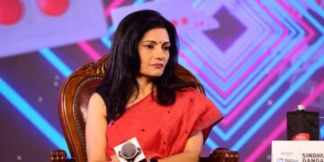 Tech can help remove biases against women at the hiring level, while hybrid work gives women the highest flexibility, say tech leaders Sindhu Gangadharan and Irina Ghose.