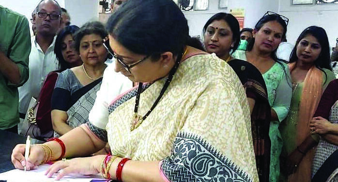 Smriti Irani has Invested in This Post Office Scheme, Women have Investment Opportunity Only Till Next Year